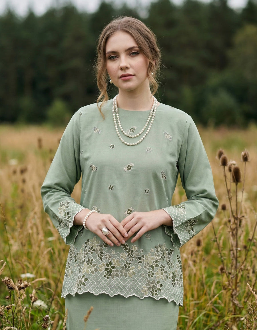 Baju Kurung Aveline