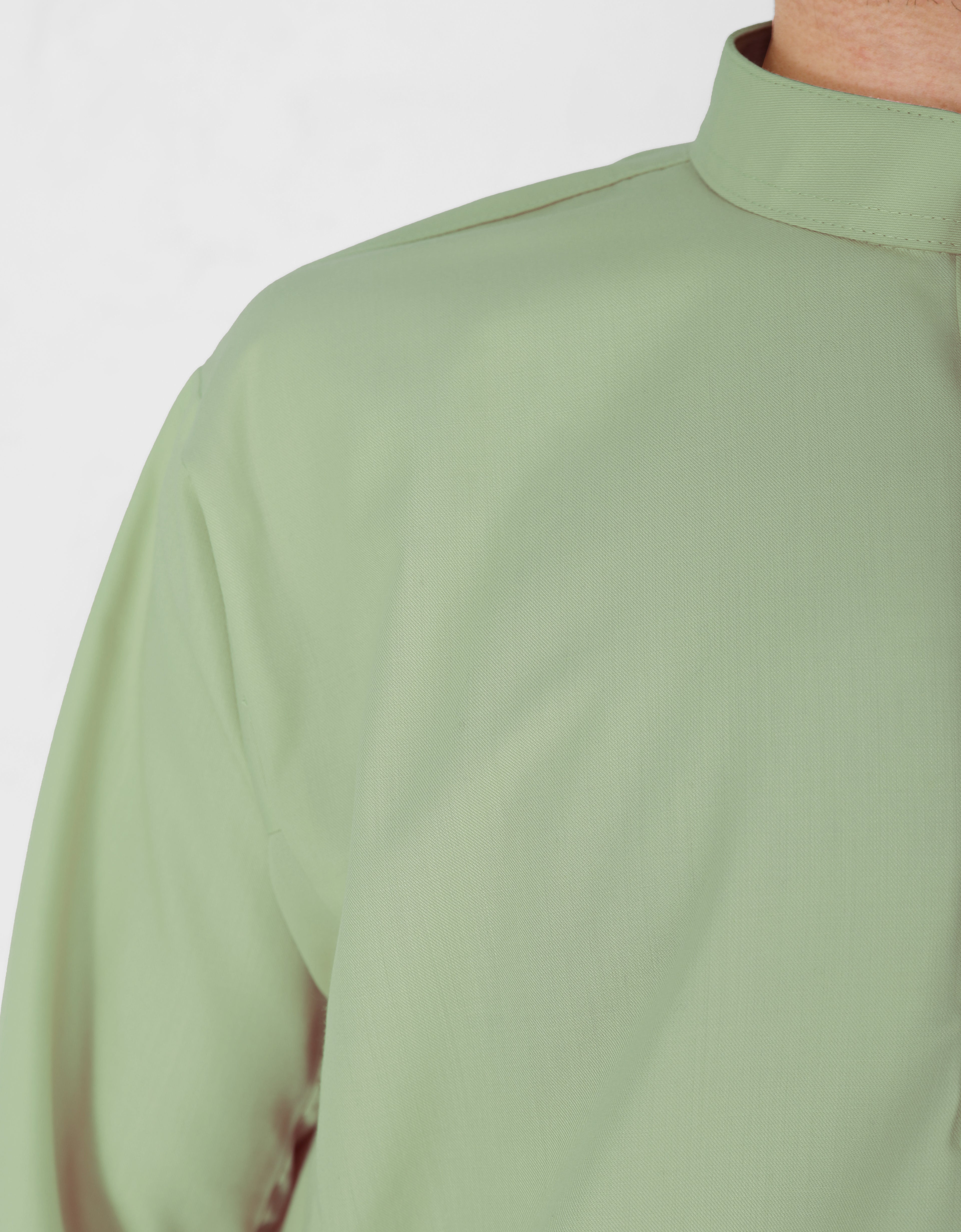 BAJU MELAYU PESAK ARMADA (TENDRIL GREEN)